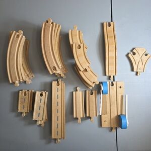 Thomas Wooden Train Traction Track Curved Straight Lot of 40+ Pieces